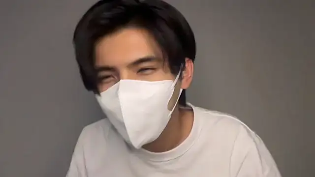 Snapshot of Lio_kun chatting on 17, 11, 2025 Lio kun online show from 17, 11, 2025