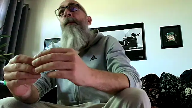 Snapshot of Kingsscepter chatting on 10, 5, 2026 Kingsscepter online show from 10, 5, 2026