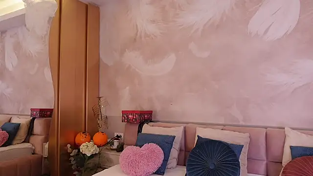 JullyBlair online show from 4, 11, 2025