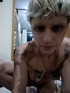 Luci foxx online show from 16, 4, 2026