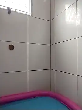 Luci foxx online show from 28, 2, 2026