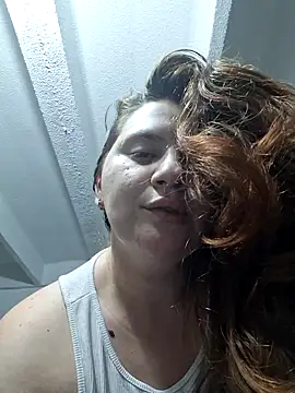 Snapshot of MartinaGuzmann chatting on 29, 11, 2025 MartinaGuzmann online show from 29, 11, 2025