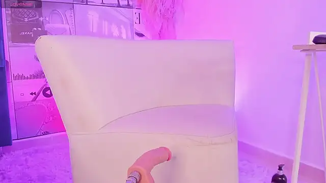 MiaCavallii  online show from 24, 10, 2025