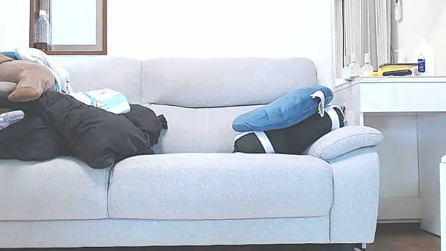 Snapshot of nmnk_CH chatting on 11, 10, 2025 nmnk CH online show from 11, 10, 2025