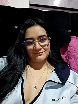 Snapshot of Hanna_Kinsley chatting on 2, 3, 2025 Hanna Kinsley online show from 2, 3, 2025
