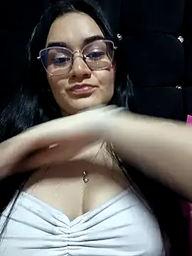 Snapshot of Hanna_Kinsley chatting on 13, 3, 2025 Hanna Kinsley online show from 13, 3, 2025