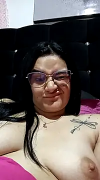 Snapshot of Hanna_Kinsley chatting on 4, 3, 2025 Hanna Kinsley online show from 4, 3, 2025