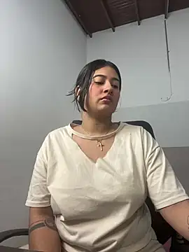 AliceMayer1 online show from 11, 3, 2025