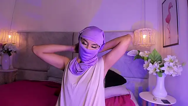 naomiii   online show from 27, 11, 2025