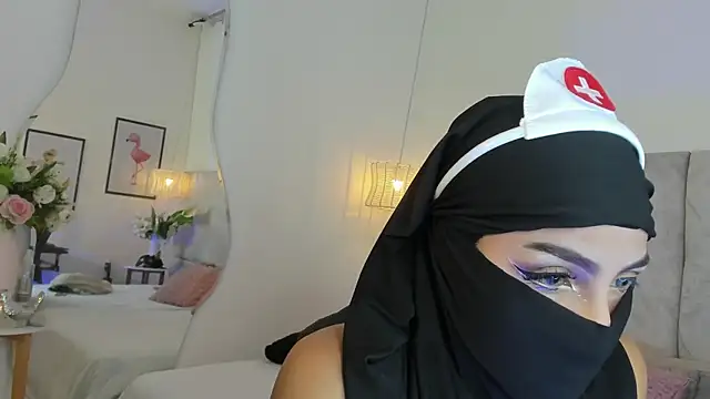 naomiii   online show from 6, 11, 2025