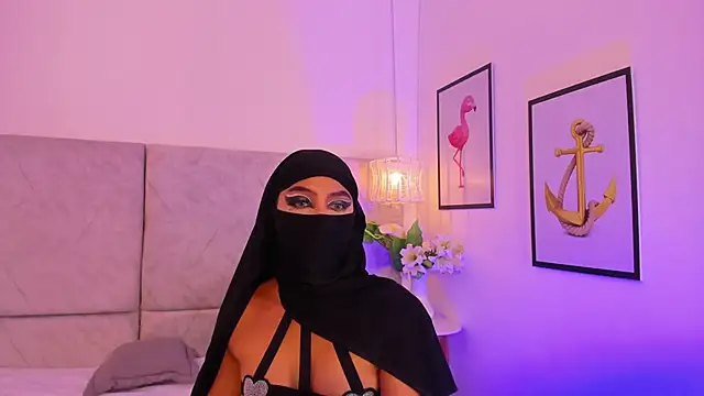 naomiii   online show from 17, 11, 2025