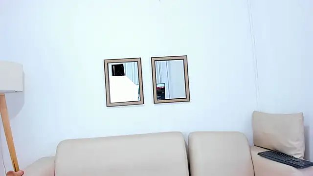 Snapshot of naomiii__ chatting on 15, 3, 2025 naomiii online show from 15, 3, 2025