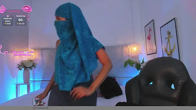 naomiii   online show from 12, 2, 2026