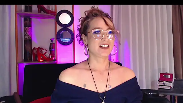 AdeleMourfg online show from 25, 2, 2025