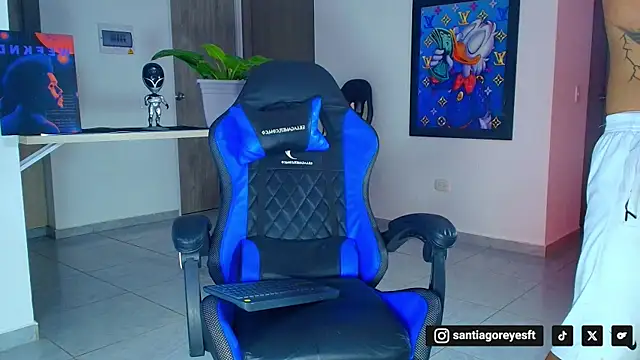 SantiagoReyesFtt online show from 16, 7, 2026