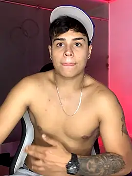 SantiagoReyesFtt online show from 22, 10, 2025