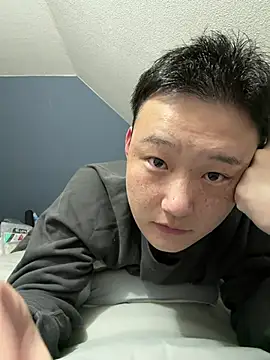 Snapshot of tuki_fu chatting on 3, 6, 2026 tuki fu online show from 3, 6, 2026