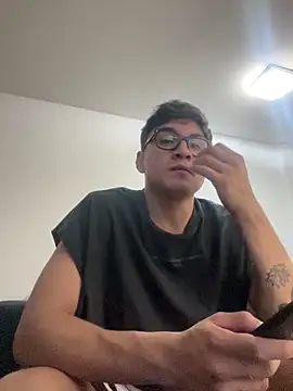 Snapshot of LCarreraa chatting on 22, 2, 2026 LCarreraa online show from 22, 2, 2026