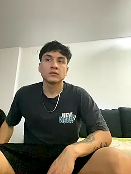 Snapshot of LCarreraa chatting on 6, 11, 2025 LCarreraa online show from 6, 11, 2025
