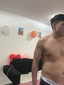 Snapshot of LCarreraa chatting on 19, 4, 2026 LCarreraa online show from 19, 4, 2026