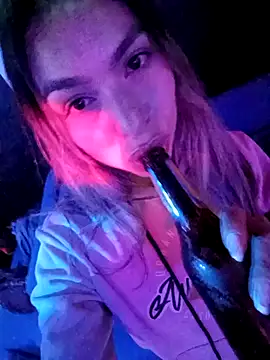 Snapshot of Karolgood3 chatting on 14, 2, 2025 Karolgood3 online show from 14, 2, 2025