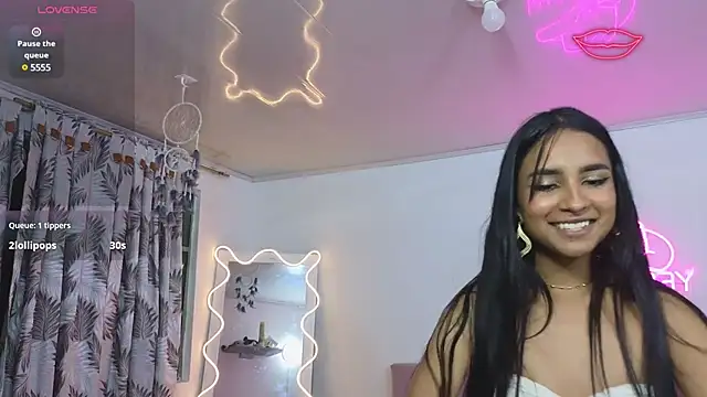 Jazmin tay online show from 25, 2, 2025