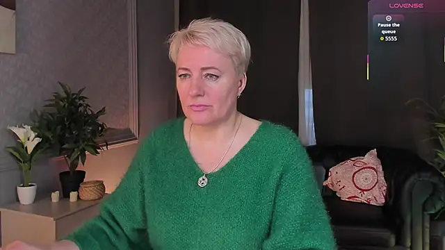 Nika Smit online show from 22, 2, 2026