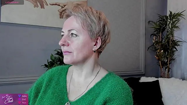 Nika Smit online show from 7, 2, 2025