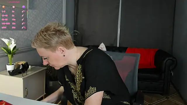 Snapshot of Nika_Smit chatting on 21, 6, 2026 Nika Smit online show from 21, 6, 2026