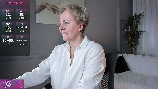Nika Smit online show from 1, 2, 2025