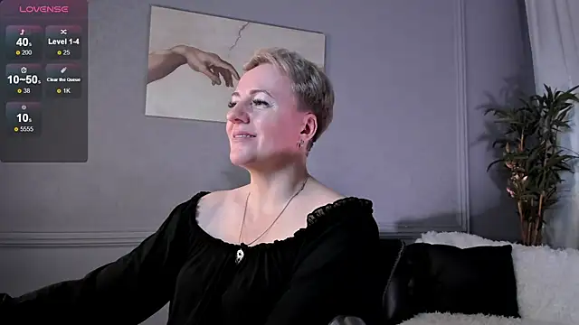 Nika Smit online show from 4, 3, 2025