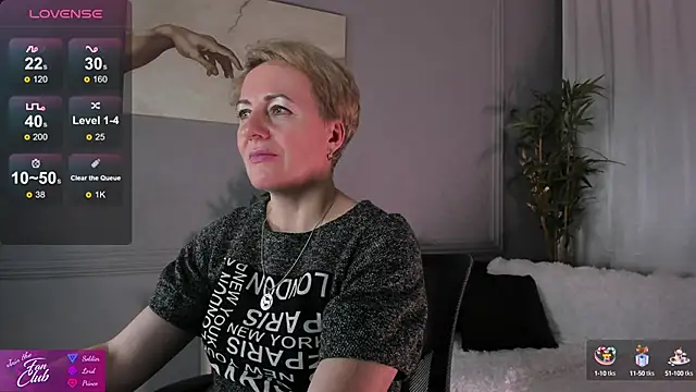 Nika Smit online show from 25, 1, 2025