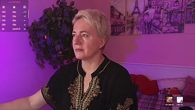 Snapshot of Nika_Smit chatting on 26, 7, 2026 Nika Smit online show from 26, 7, 2026