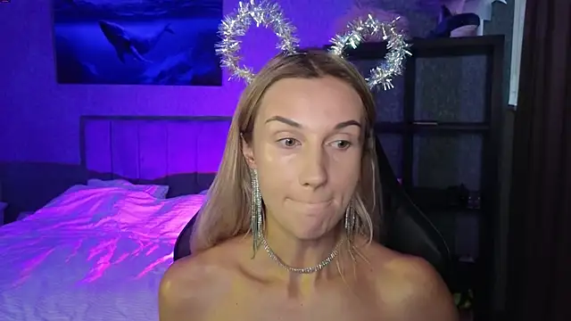 Megan Kira online show from 6, 2, 2026