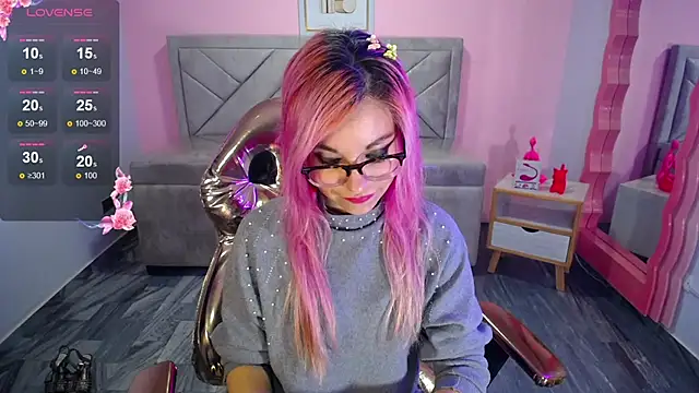 abril ch  online show from 10, 11, 2025