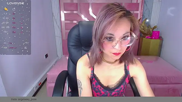 Snapshot of abril_ch_ chatting on 8, 5, 2026 abril ch online show from 8, 5, 2026