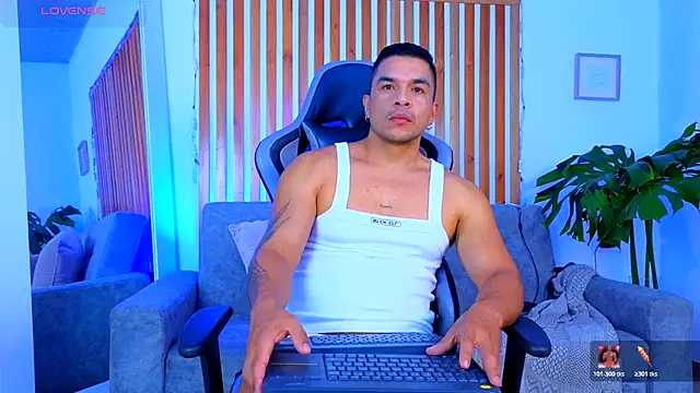 Snapshot of estebandelouis chatting on 26, 5, 2026 estebandelouis online show from 26, 5, 2026