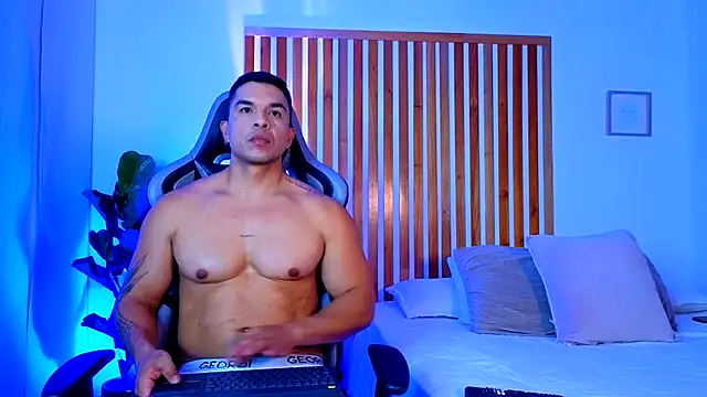 Snapshot of estebandelouis chatting on 10, 5, 2026 estebandelouis online show from 10, 5, 2026