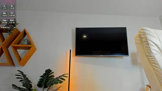 Hailey Green online show from 16, 4, 2026