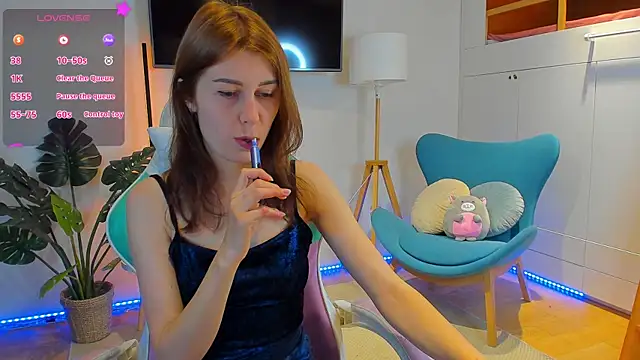 Snapshot of Hailey_Green chatting on 23, 7, 2026 Hailey Green online show from 23, 7, 2026