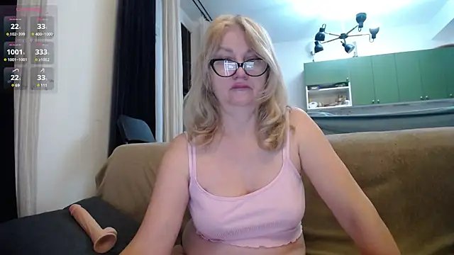 Blond Woman online show from 15, 2, 2025