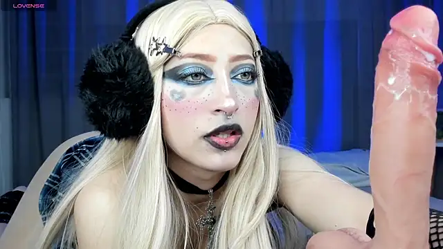 Blue berry1 online show from 20, 2, 2025