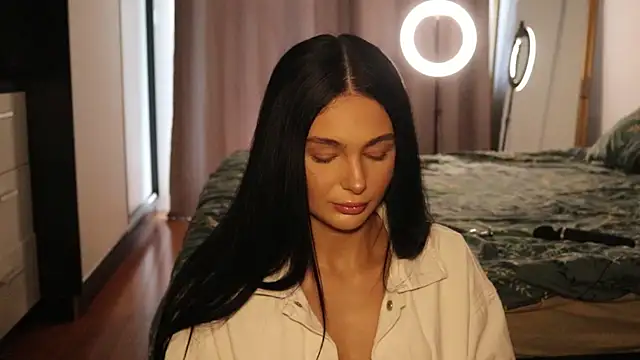 IvyKaelani online show from 13, 3, 2026