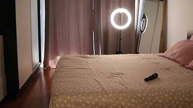 IvyKaelani online show from 18, 3, 2026