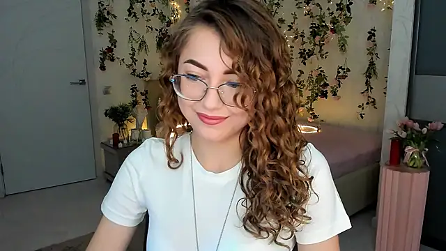 Snapshot of SereneFlame chatting on 25, 5, 2026 SereneFlame online show from 25, 5, 2026