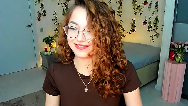 Snapshot of SereneFlame chatting on 6, 5, 2026 SereneFlame online show from 6, 5, 2026