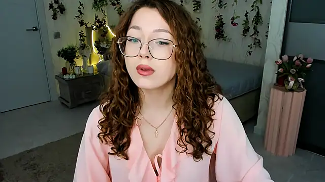 Snapshot of SereneFlame chatting on 26, 4, 2026 SereneFlame online show from 26, 4, 2026
