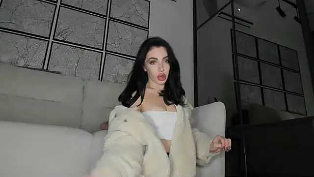 NancyLovee  online show from 4, 10, 2025