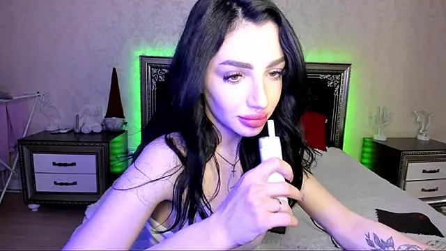 NancyLovee  online show from 11, 3, 2025