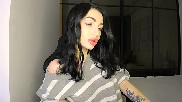 NancyLovee  online show from 19, 10, 2025